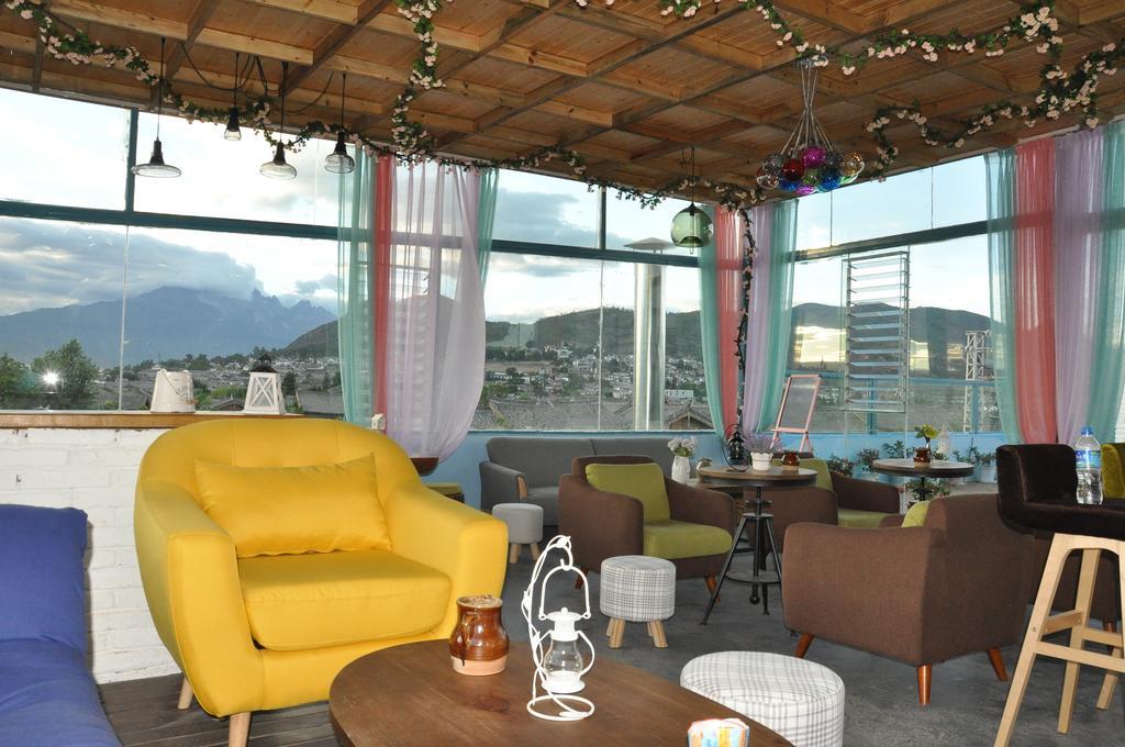 Lijiang Flower Theme Hostel Dış mekan fotoğraf